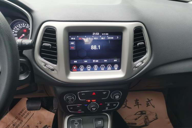 Used Jeep Compass 2019 220T Automatic Enjoyment Version
