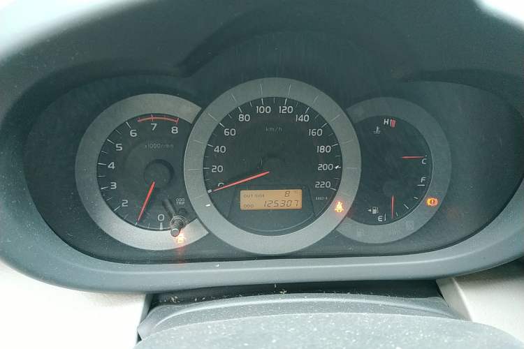 Used Toyota RAV4 2009 2.0L Manual Luxury Edition
