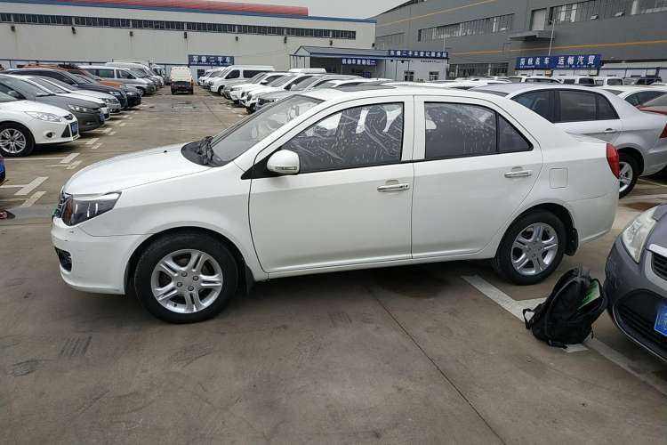 Used Geely Auto Diamond 2014 Sedan 1.5L Manual Luxury Model
