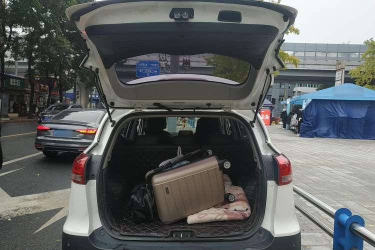 Used JAC Refine S3 2017 1.6L CVT Smart Connect Model
