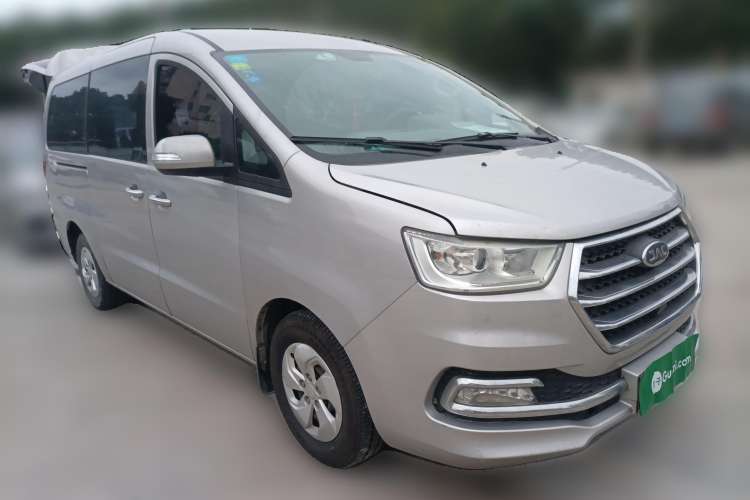 Used JAC M4 2016 2.0L Manual Comfort Edition Front Right 45 Deg