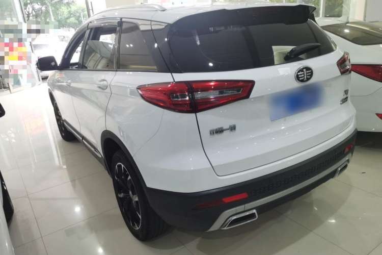 Used FAW Senya R9 2018 1.2T Automatic Prestige Smart Enjoyment Model
