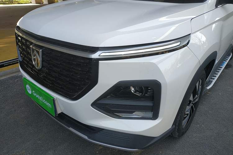 Used Baojun 530 2021 Global Car Anniversary Edition 1.5T CVT Prestige Connected Model 6 Seats