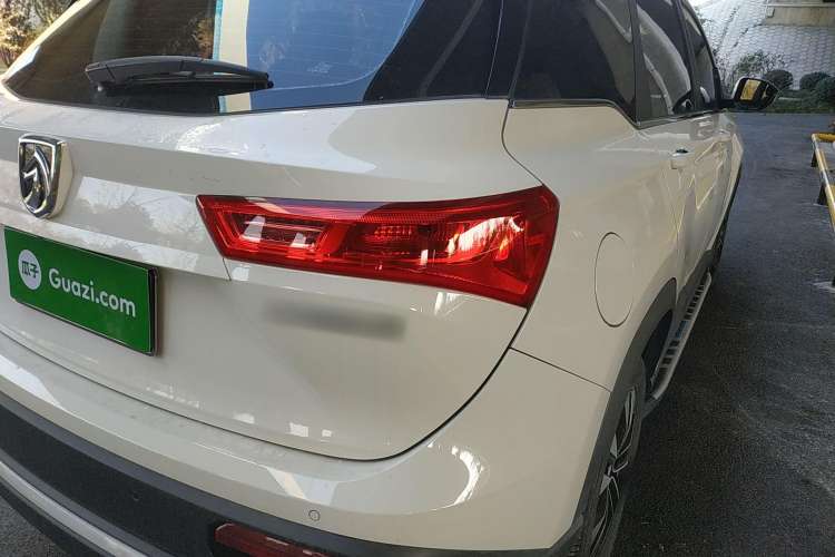 Used Baojun 530 2021 Global Car Anniversary Edition 1.5T CVT Prestige Connected Model 6 Seats