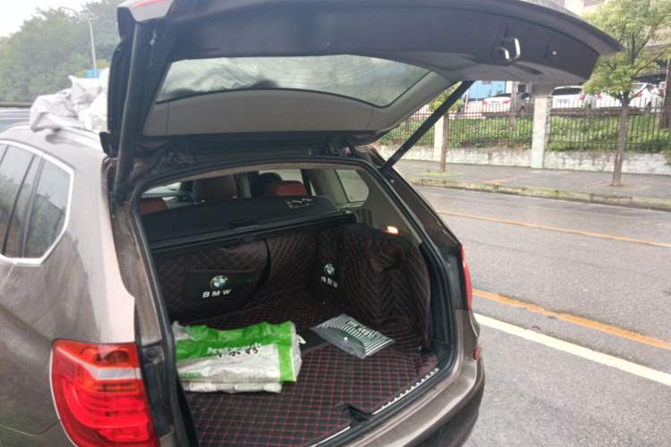 Used BMW X3 2011 xDrive28i Luxury Model