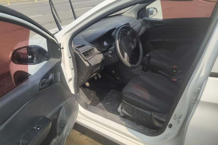 Used Baojun 310 2016 1.2L Manual Value Edition
