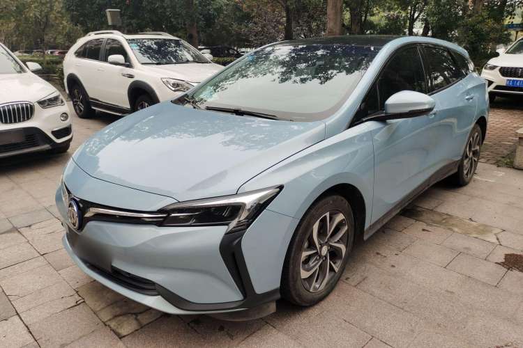 Used Buick Velite 6 2019 Connected Fashion Model