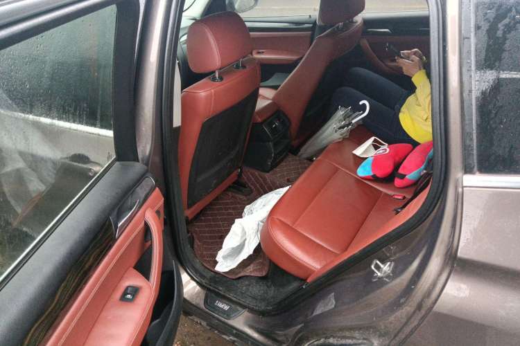 Used BMW X3 2011 xDrive28i Luxury Model