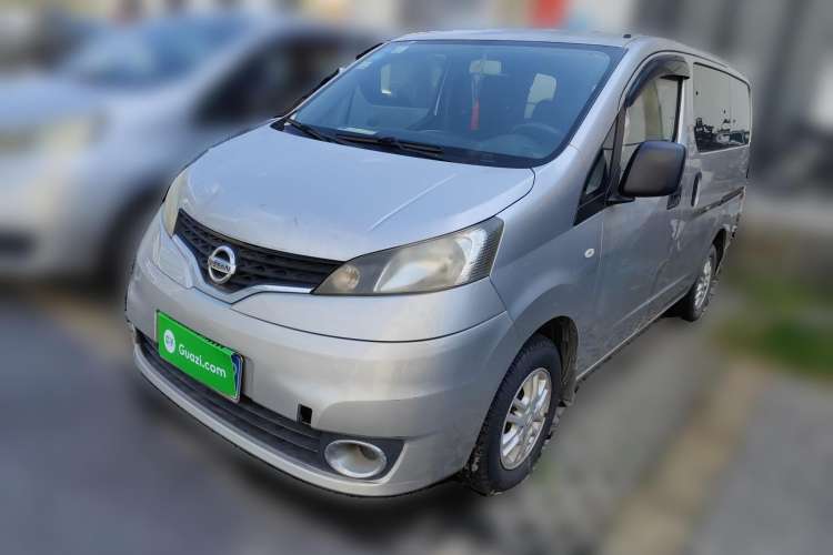 Used Nissan NV200 2012 1.6L 232 Seats Luxury Version
