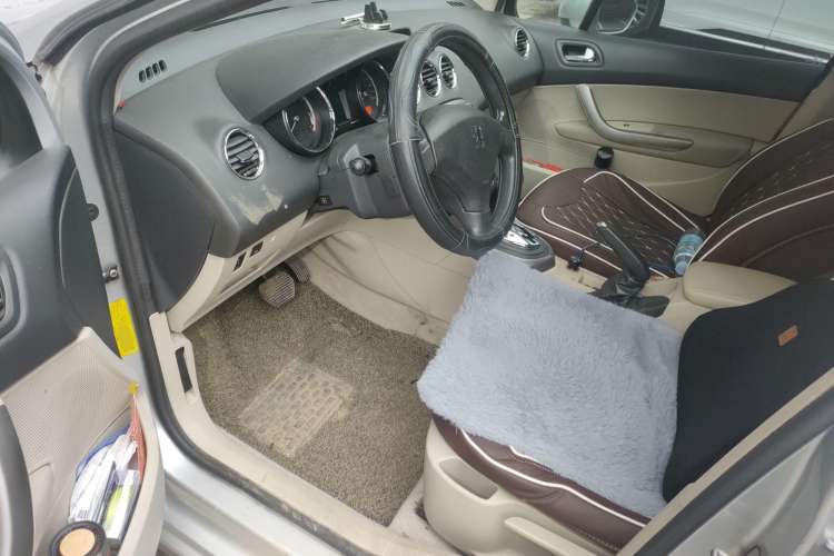 Used Peugeot 408 2010 2.0L Automatic Comfort Edition
