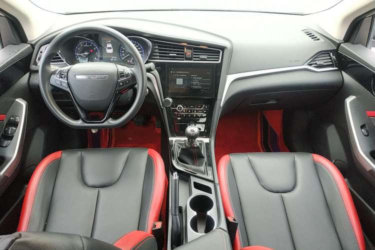 Used Venucia D60 2019 100 000 Glory 1.6L XL Manual Chenku Edition China VI
