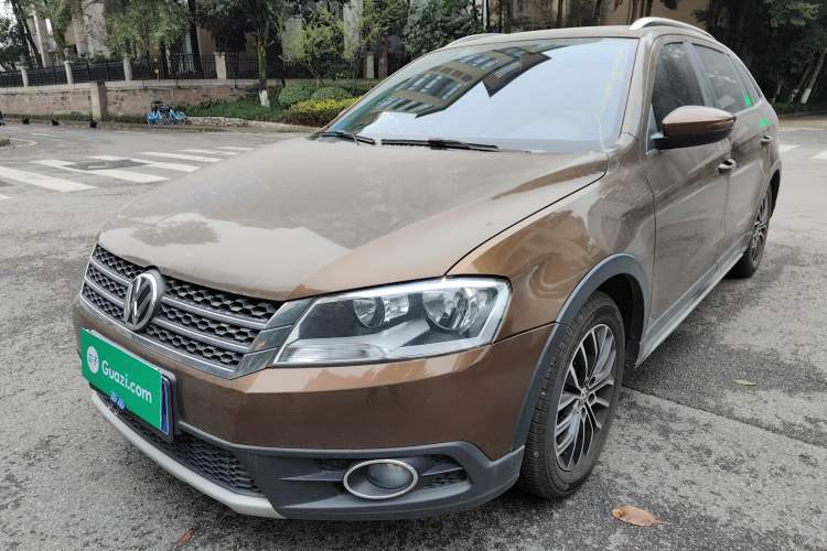 Used Volkswagen Cross Lavida 2014 1.4TSI DSG