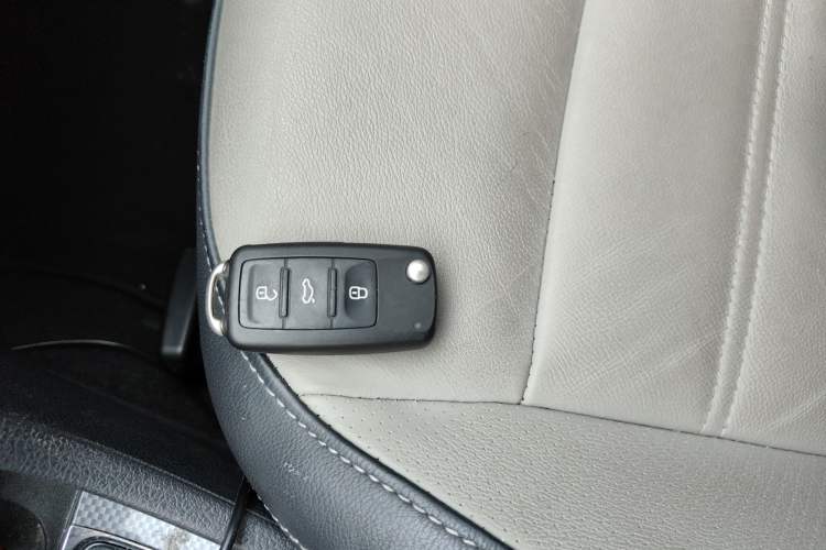 Used Volkswagen Cross Lavida 2014 1.4TSI DSG Vehicle Key