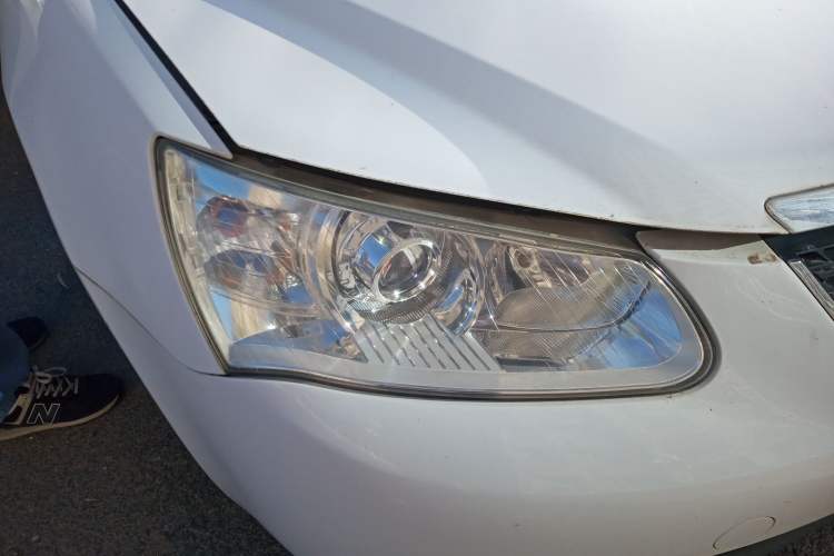 Used Geely Auto Classic Emgrand 2012 Hatchback 1.5L Manual Luxury Model
