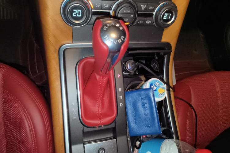 Used Land Rover Range Sport 2011 3.0 TDV6 Diesel Version Gear Lever