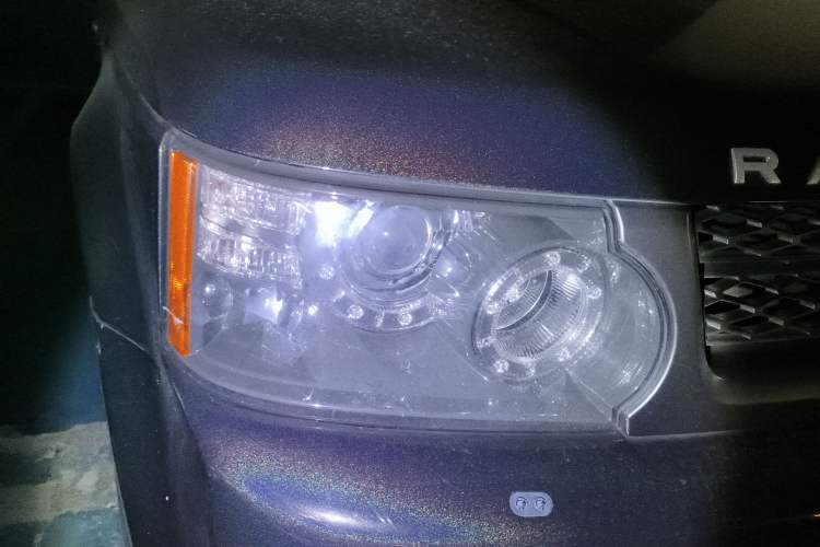 Used Land Rover Range Sport 2011 3.0 TDV6 Diesel Version Right Front Headlight