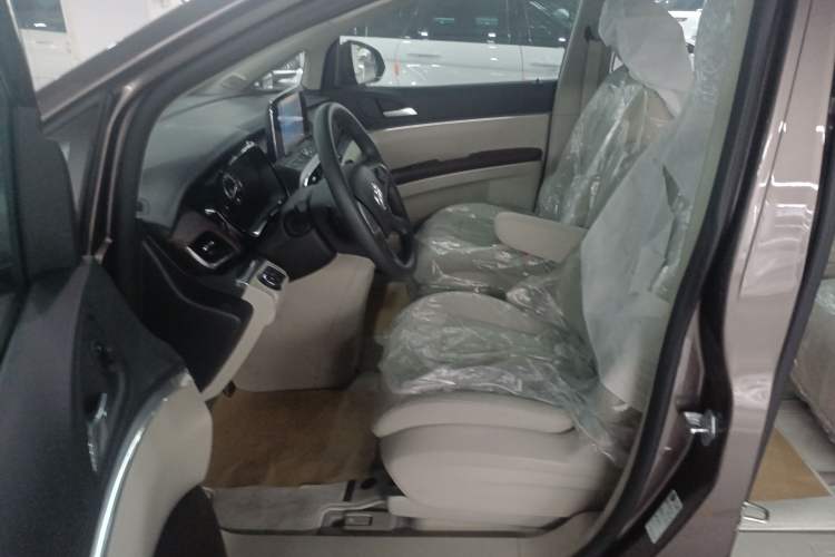 Used Buick GL8 2021 Land Cruiser Executive Class 652T Comfort Model