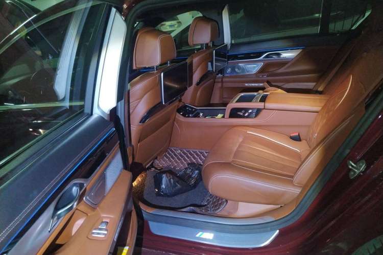 Used BMW 7 Series 2018 740Li xDrive Luxury Edition M Sport Package
