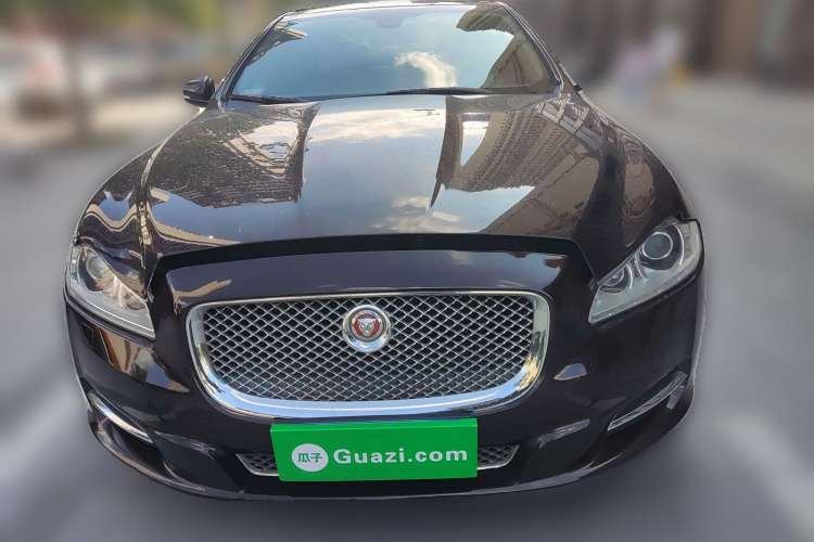 Used Jaguar XJ 2014 XJL 3.0 SC Two-Wheel-Drive Panoramic Business Edition
