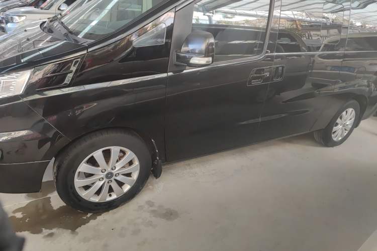 Used JAC Refine M5 2016 2.0T Gasoline Automatic Business Edition