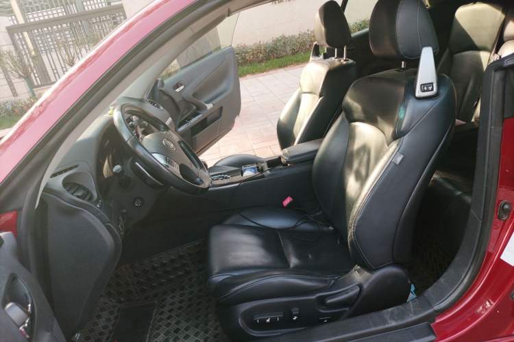 Used Lexus IS 2011 250C