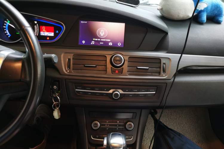 Used Roewe e550 2016 Flagship Edition
