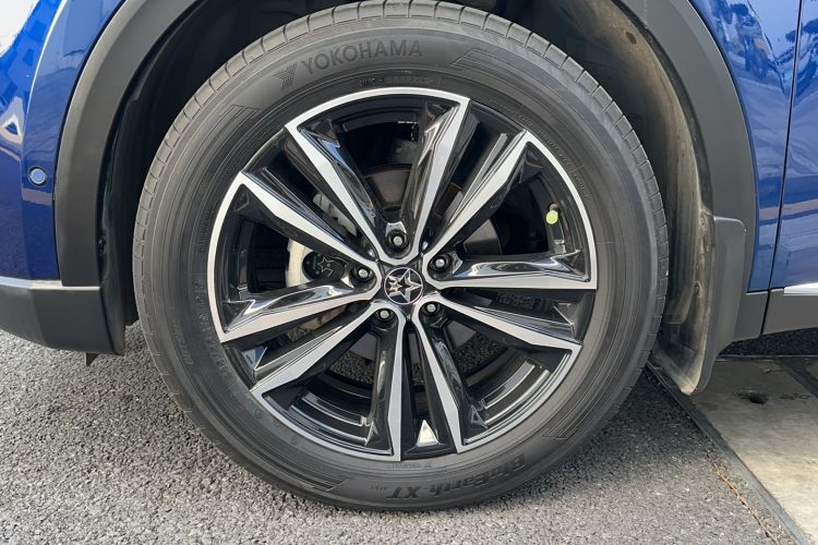 Used Venucia Star 2020 260T Automatic 48V Mild Hybrid Turbocharged Starry Edition
