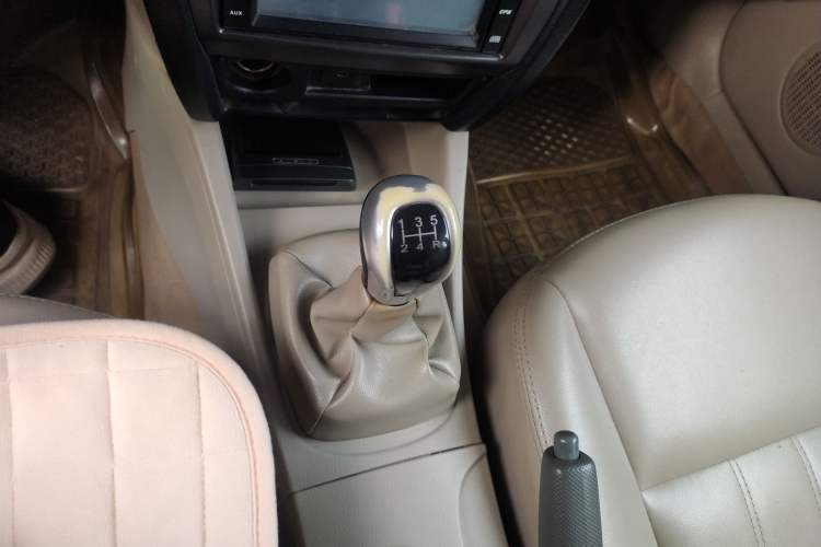 Used Soueast V3 Lingyue 2012 1.5L Manual Luxury Edition