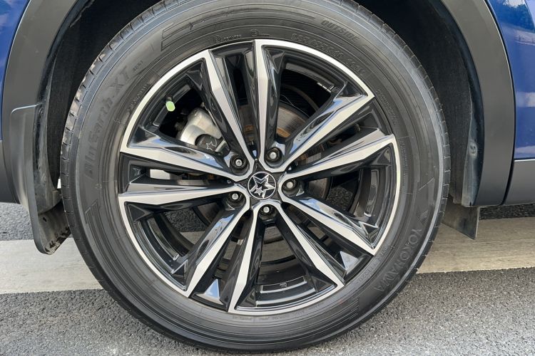 Used Venucia Star 2020 260T Automatic 48V Mild Hybrid Turbocharged Starry Edition
