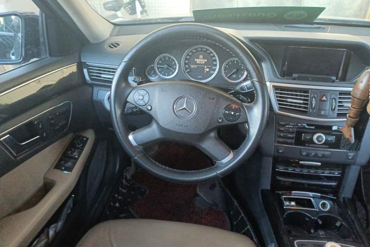 Used Mercedes-Benz E-Class 2009 E 300 Fashion Model
