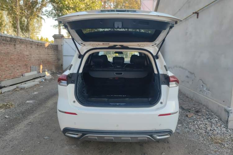 Used CHANGAN OSHAN X7 2020 1.5T Automatic Luxury Version
