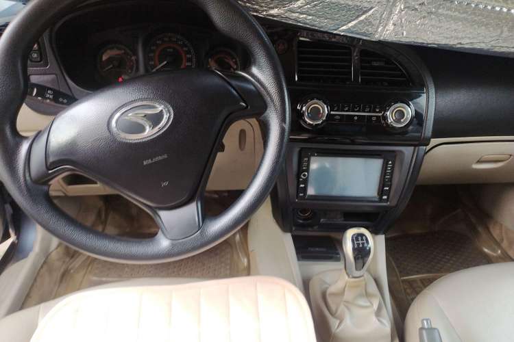 Used Soueast V3 Lingyue 2012 1.5L Manual Luxury Edition