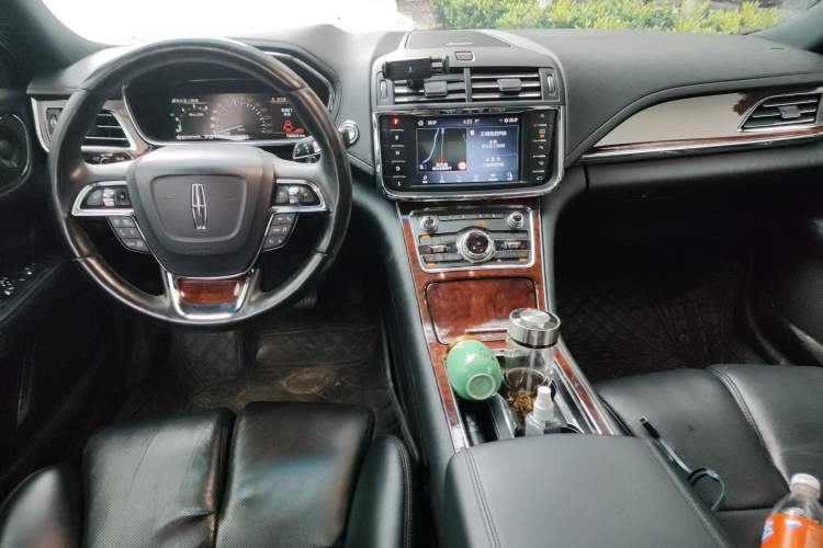 Used Lincoln Continental 2019 2.0T Two-Wheel Drive Prestige Version China VI Standard
