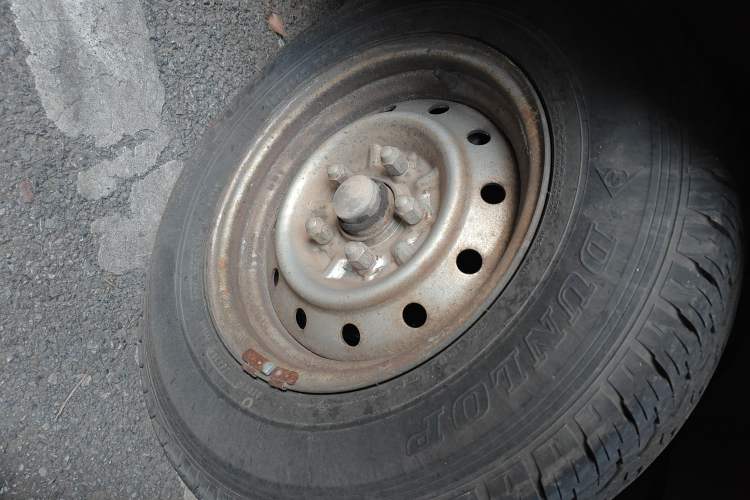 Used Foton Scenic 2014 2.0L Express Classic Long-Wheelbase Low-Roof 4Q20M1
