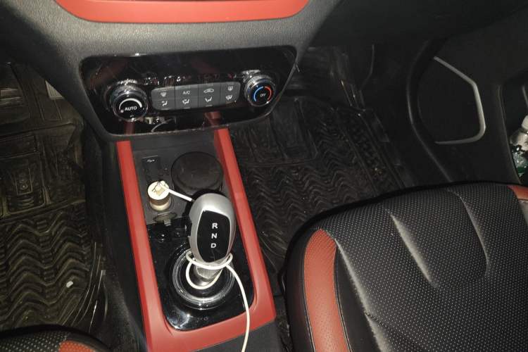 Used JAC iEV7S 2017 ZhiZun Model