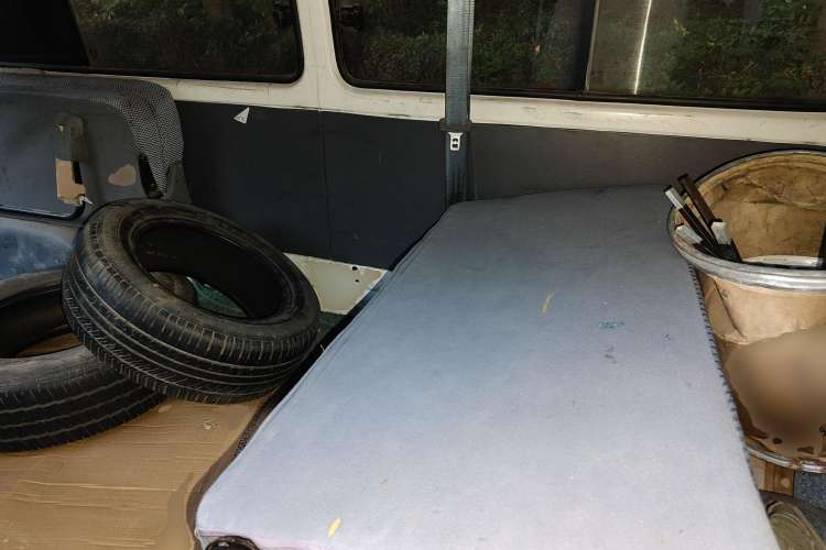 Used Foton Scenic 2014 2.0L Express Classic Long-Wheelbase Low-Roof 4Q20M1
