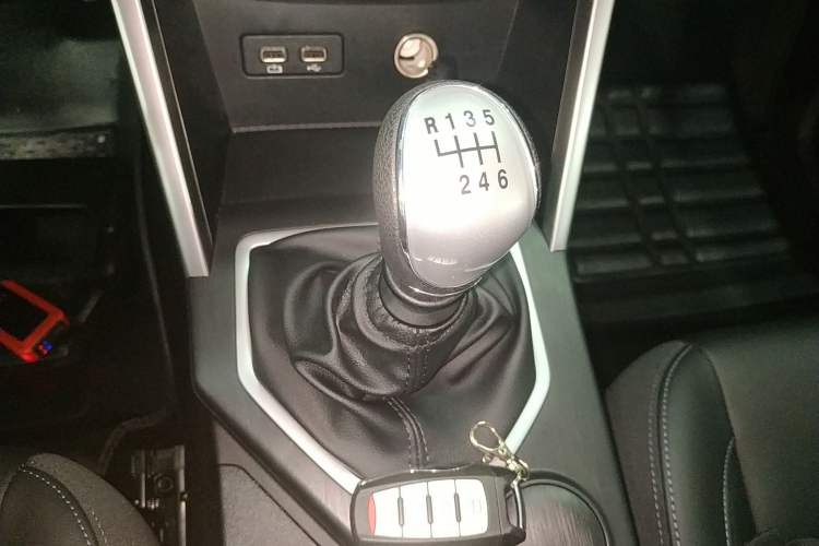 Used Great Wall Poer 2019 2.0T Commercial Version Manual Diesel Two-Wheel Drive Elite Long-Box GW4D20M