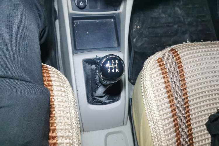 Used Changan Alsvin V5 2012 1.5L Manual Dream Edition