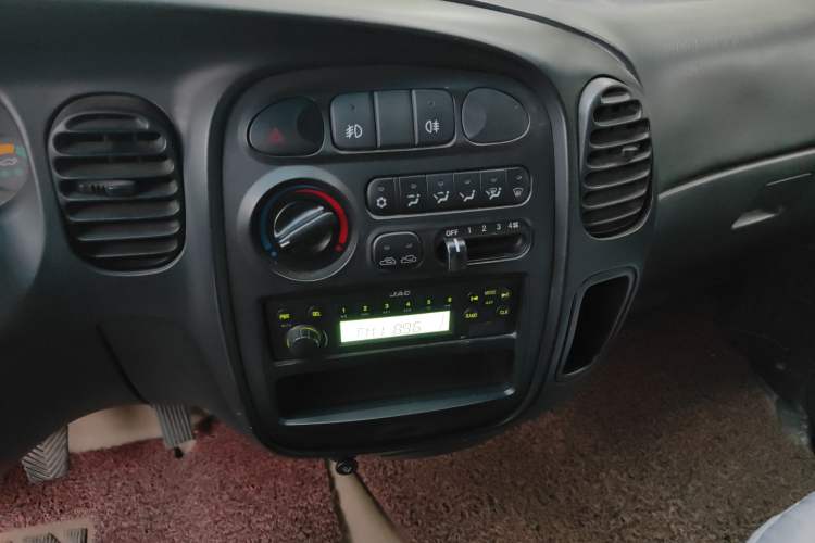 Used JAC Refine 2012 2.0L Timeless Edition HFC4GA3