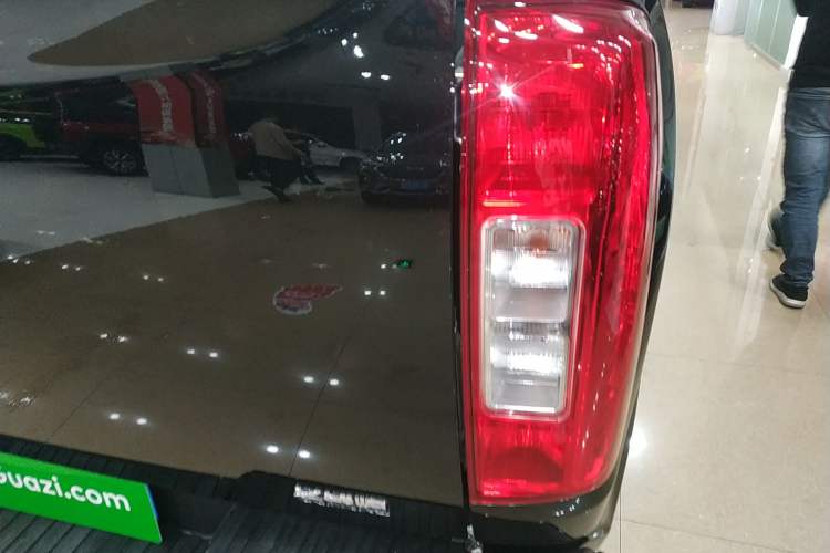 Used Great Wall Poer 2019 2.0T Commercial Version Manual Diesel Two-Wheel Drive Elite Long-Box GW4D20M