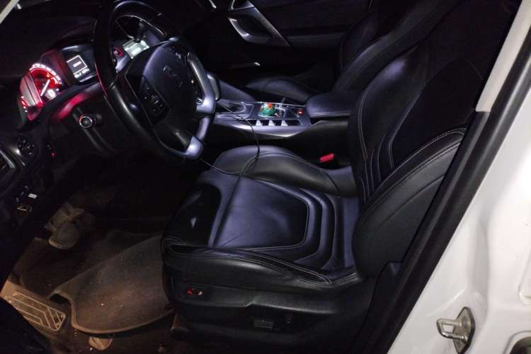 Used DS 5 2014 1.6T Luxury Edition THP160

