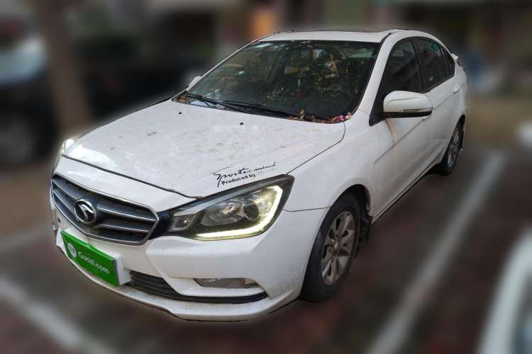 Used Soueast V5 Lingzhi 2015 Plus 1.5L Manual Smart Edition