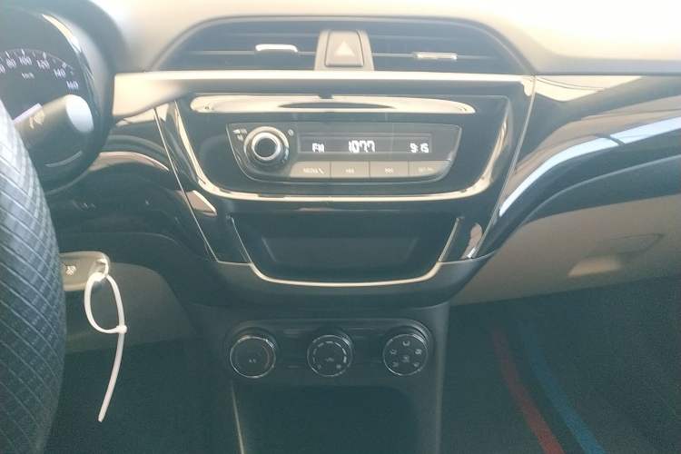 Used Buick Excelle 2018 15N Manual Elite Version
