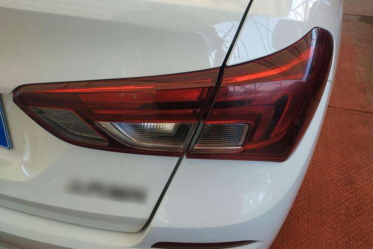 Used Buick Excelle 2018 15N Manual Elite Version
