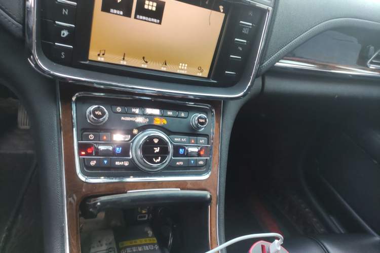 Used Lincoln Continental 2017 2.0T Two-Wheel-Drive Luxury Edition