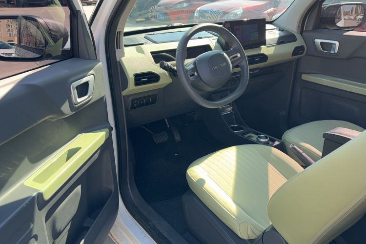 Used Geely Auto Panda Classic 2023 Panda Mini New Year Edition Treasure Bear
