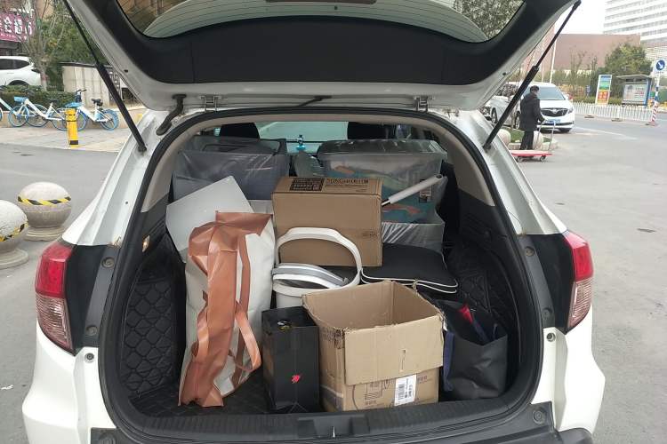 Used Honda Vezel 2017 1.5L manual two-wheel drive Comfort trim level
