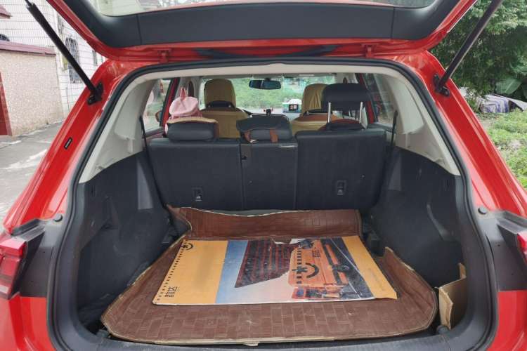 Used Volkswagen Tiguan L 2017 330TSI Automatic Two-Wheel Drive Luxury Edition