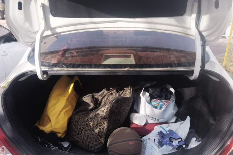 Used Nissan Tiida Sedan 2008 1.6L Automatic Smart Version Trunk