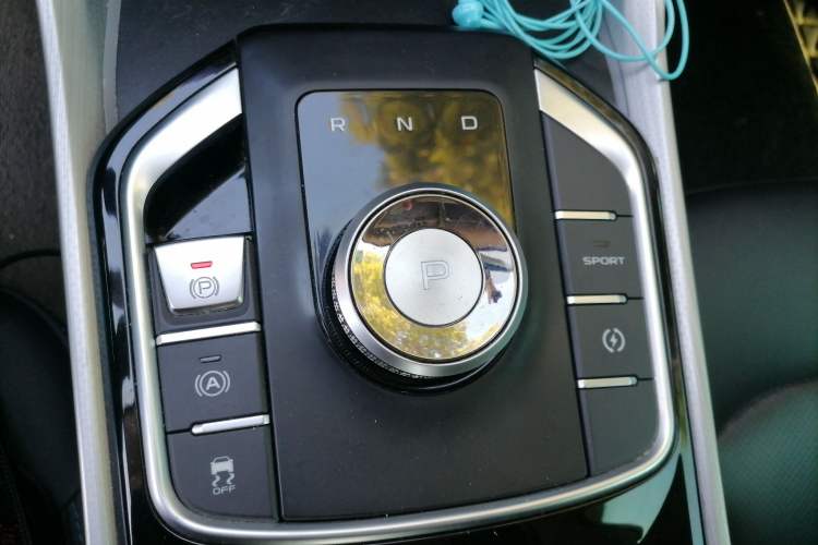 Used Geely Auto Emgrand GSe 2020 500 LingShang Model Gear Lever